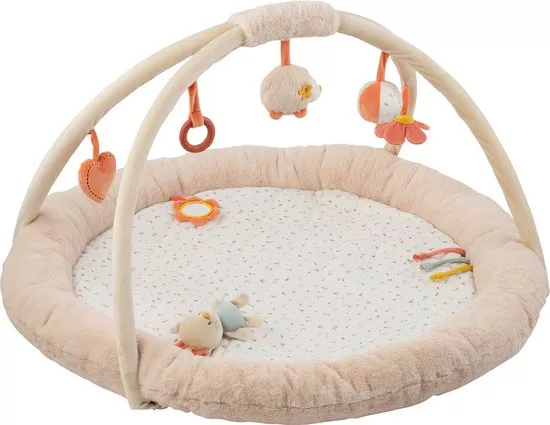Nattou speeltapijt Nattou Speeltapijt – een zacht en knus speeltapijt, ontworpen met schattige figuren en activiteiten om de zintuigen en motorische ontwikkeling van baby's op een speelse manier te stimuleren