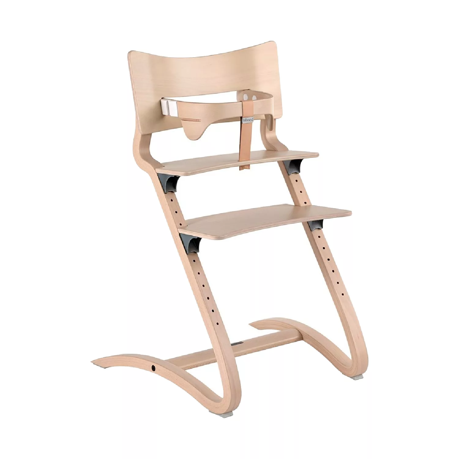 Leander Classic meegroeistoel Leander Classic Meegroeistoel – een elegante en ergonomische kinderstoel met een tijdloos design, ontworpen om met je kind mee te groeien van peuter tot tiener, biedt verstelbare zit- en voetsteunen voor optimaal comfort en ondersteuning aan tafel.